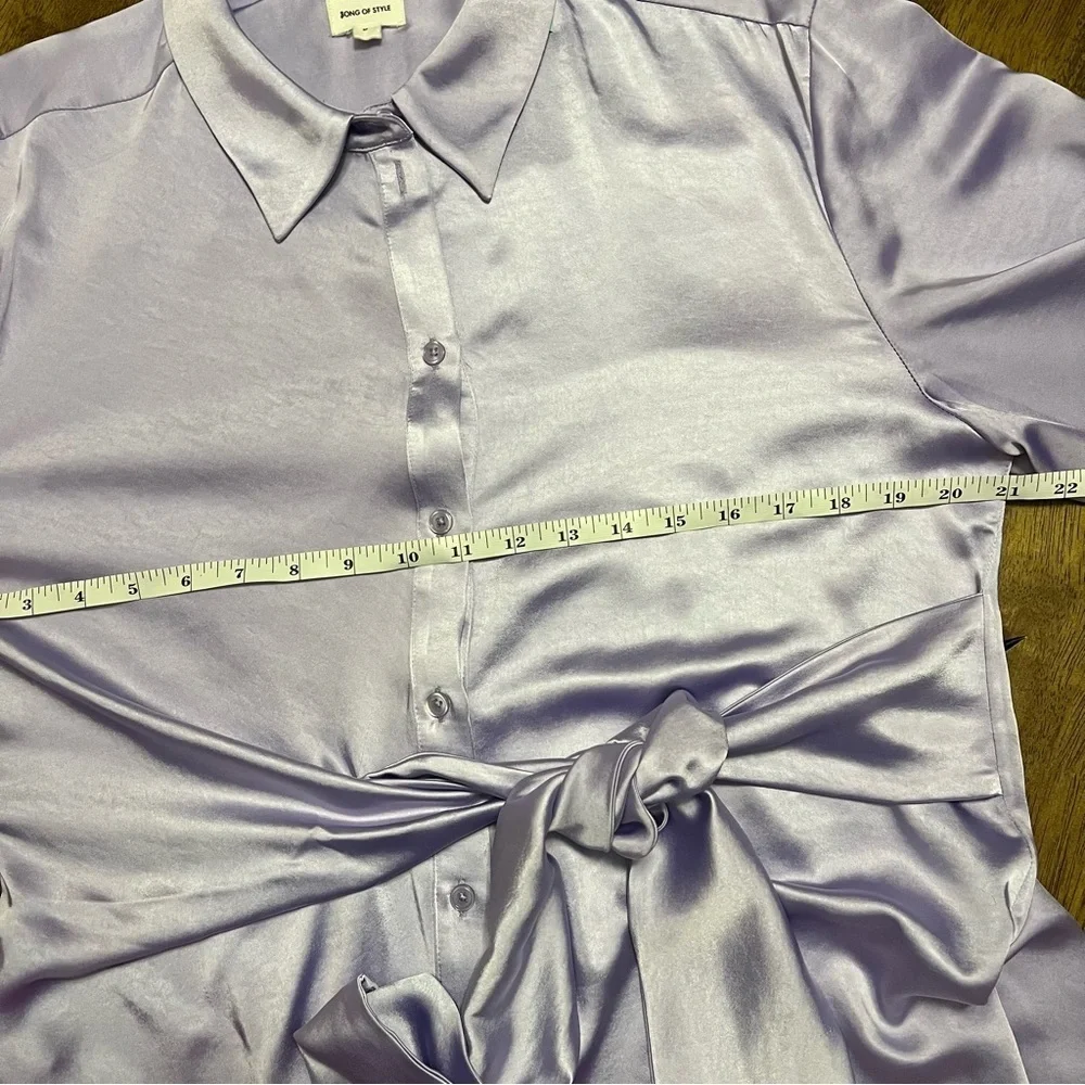 Revolve Song of Style Marta Dress in Lavender Size M Wrap Shirt Dress Silky